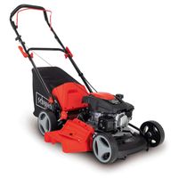 Benzin Rasenmäher MP150-46 Scheppach mit 3.5PS, 46 cm Schnittbreite, 55L Box und 7-Stufen Verstellung. Gezeigt von der Seite.