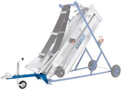 Zugdeichsel mit Stützrad und Kugelkopf-Kupplung von Scheppach, seitliche Ansicht.