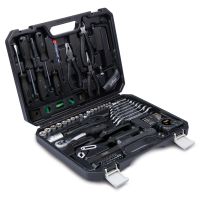 Der Werkzeugkoffer WZB120-BE von Scheppach enthält 96 Teile, darunter verschiedene Schlüssel, Zangen, Schraubendreher und Spezialwerkzeuge. Das Set ist ideal für Heimwerker und Profis.