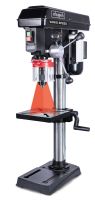 Scheppach Vario Speed Bohrmaschine mit digitaler Anzeige und Handrad zur Höhenverstellung.