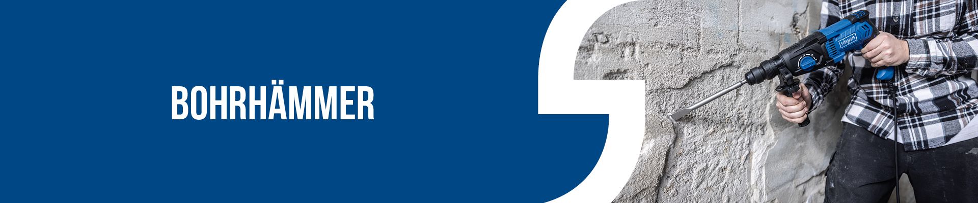 Person hält Bohrhämmer mit Markenlogo, typische Baumaschinenszene