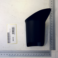 Absaugstutzen, Ansicht von der Seite, mit Maßstab und Barcode-Etikett.