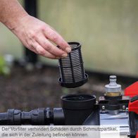 Der Vorfilter verhindert Schäden durch Schmutzpartikel, die sich in der Zuleitung befinden können. Er ist ein wichtiger Bestandteil der Gartenpumpe GP1400JET Scheppach.