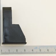 Ein Scheppach-Endkappe mit L-förmigem Profil, von der Seite betrachtet.