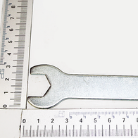 Ein Gabelschlüssel SW 14 / 17 von Scheppach, gezeigt von der Seite auf weißem Hintergrund.