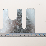 Scheppach-Ausgleichsblech (0,5 mm) mit U-förmigen Aussparungen
