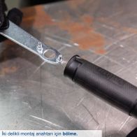 Der Akku-Winkelschleifer mit zwei Löchern für Montage. Ideal für präzises Arbeiten.