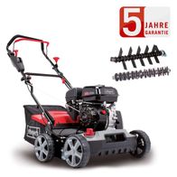 Der Benzin Vertikutierer SC50Vario Scheppach bietet eine 5-Jahre-Garantie. Er verfügt über eine Arbeitsbreite von 40 cm und eine variable Tiefe von -15 bis +5 mm. Der Vario-Antrieb ermöglicht präzise Einstellungen für optimale Ergebnisse.