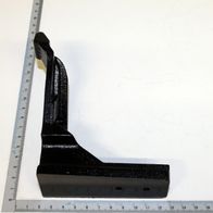 Ein Tischhalter von Scheppach, gezeigt von der Seite auf weißem Hintergrund.