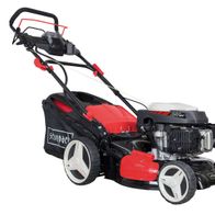 Rasenmäher MS196-51E von Scheppach, seitliche Ansicht. Der Rasenmäher hat einen 6PS Motor und eine 51cm Schneidbreite. Er verfügt über einen Antrieb und eine 60L Fangbox.