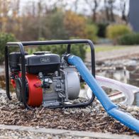 Scheppach Benzin-Wasserpumpe PWP32 mit 32.000 Liter/h Förderleistung und 30 Meter Saugfähigkeit