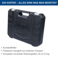 Der Scheppach Werkzeugkoffer WZK120 ist ein Kunststoffkoffer mit praktischem Handgriff für einfachen Transport und wiegt nur 5,3 kg. Er ist kompakt und leicht.