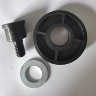 Lagerbolzen mont. M10x18, Ansicht von vorne. Bestehend aus Bolzen, Lager und Unterlegscheibe.