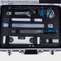 Werkzeugkoffer mit Scheppach-Werkzeugset: Kombinierte Messer, Schraubenschlüssel, Ausstecher, Rastermaß, Schraubendreher, Level, Schraubenzähler und andere Werkzeuge.