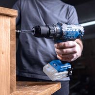 Die Scheppach Akku-Schlagbohrmaschine C-CD45-X bietet eine 3in1-Funktion, ein Drehmoment von 45Nm und 19+1 Drehmomentstufen für präzises Arbeiten.