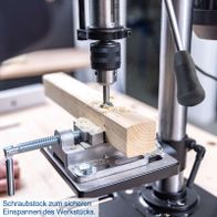 Tischbohrmaschine mit Schraubstock für sicheres Fixieren des Werkstücks