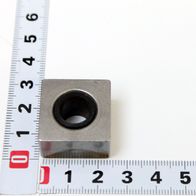 Vierkantbuchse (Scheppach) mit integriertem Bohrloch, Maßstab für Vergleiche