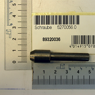 Eine Schraube mit der Bezeichnung 5270056.0 und der Artikelnummer 89320036. Die Schraube liegt neben einem Maßstab, der ihre Länge von etwa 3,5 Zentimetern anzeigt. Die Schraube wird von der Seite gezeigt.