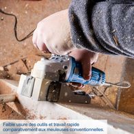 The paint remover LFR720 by Scheppach features low tool wear and fast working speed compared to conventional grinders.