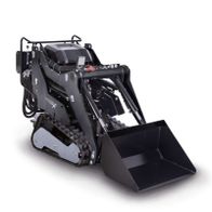 Kompaktlader MSK800 Woodster mit Schaufel und Anzeigeinstrumenten für Leistung und Geschwindigkeit