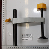 Scheppach-Werkstückspanner mit Handgriff und Schraube für präzise Halterung