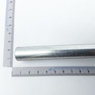 Radachse von Scheppach, gezeigt von der Seite, mit einem Lineal zur Größenveranschaulichung.