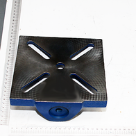 Tischplatte von Scheppach, von oben fotografiert, mit Millimeterskala zum Größenvergleich.