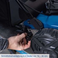 Höhenverstellung für Schneidbrett in vier Stufen zwischen 14 und 38 Millimeter