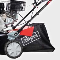 Der Benzin Vertikutierer SC40P Scheppach hat einen 45 Liter Fangkorb. Die Arbeitsbreite beträgt 40 cm und die Tiefe ist von -15 bis +5 mm einstellbar.