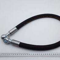 Oberer Hydraulikschlauch mit Auge 20/22, Ansicht von der Seite. Produktname: oberer Hydraulikschlauch Auge 20/22 / 920.