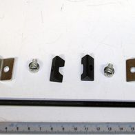 Set aus Spannvorrichtung mit Schraubstutzen und Halterungsbügeln