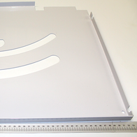 Scheppach-Rückwand mit integrierten Halterungen für Werkzeuge, Teil der oberen Rückwand