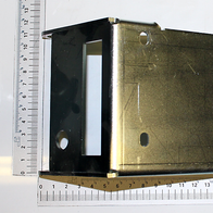 Motorwippe geschw. 3x155x263 von Scheppach. Gezeigt von der Seite mit einem Lineal zur Größenbestimmung.