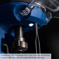 Die Akku-Stichsäge BC-JS254-X von Scheppach verfügt über eine praktische LED-Arbeitsleuchte, die auch bei schlechten Lichtverhältnissen für eine optimale Ausleuchtung sorgt.