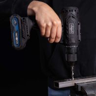 Der Akku-Bohrschrauber C-BS45BE-X Set S von Scheppach hat 20 V Akku-Spannung und 2,0 Ah Akku-Kapazität. Er verfügt über ein 2-Gang-Getriebe für verschiedene Anwendungen.