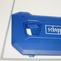 Rechte Gehäuseabdeckung von Scheppach, von oben fotografiert.