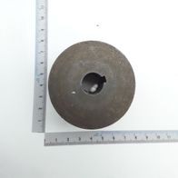 Keilriemenscheibe mit zentralem Loch, Teil der Sägewelle