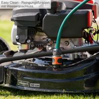 Der Benzin-Rasenmäher MS225-53E VS von Scheppach bietet eine Easy Clean-Reinigungsfunktion mit Wasseranschluss. Die Schnittbreite beträgt 53 cm.