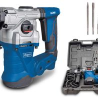 Bohrhammer DH1300 Plus von Scheppach mit Zubehörkoffer und Bohrer- und Meißelset. Der Bohrhammer ist von der Seite zu sehen.