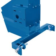 Dreipunktanbau von Scheppach, Ansicht von vorne. Metallkonstruktion mit Befestigungselementen und Ketten.