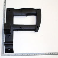 Handgriffabdeckung unten, Ansicht von vorne, mit Befestigungslöchern.