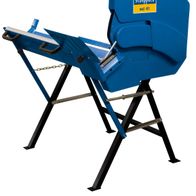 Wippsäge WD 41 Scheppach Classic, seitliche Ansicht, auf schwarzem Ständer montiert.