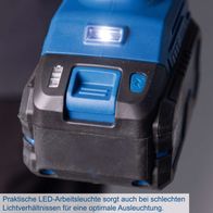 Praktische LED-Arbeitsleuchte sorgt auch bei schlechten Lichtverhältnissen für eine optimale Ausleuchtung.