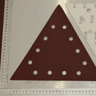 Scheppach Schleifpapier-Dreieck (Körnung P150) mit Lochmuster für Schleifmaschine