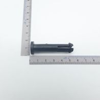 Drehzapfen von Scheppach, gezeigt von der Seite neben einem Lineal zur Größenveranschaulichung.