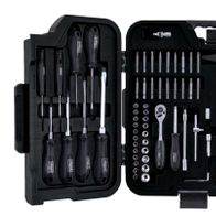 Werkzeugkoffer WZB99-BE von Scheppach. Enthält Schraubendreher, Zangen, Hammer, Ratschenschlüssel und mehr. Geeignet für verschiedene Reparatur- und Montagearbeiten.