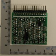 Steuerplatine mit Leiterbahnen und Komponenten für elektronische Schaltung