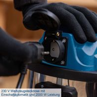 230 V Werkzeugsteckdose mit Einschaltautomatik und 2000 W Leistung. Ideal für den Anschluss von Elektrowerkzeugen direkt am Nass- und Trockensauger ASP50-ES von Scheppach.