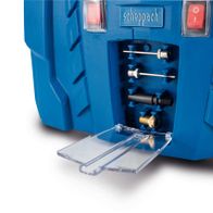 Scheppach Kompressor mit Zubehörfach, geöffnete Schublade mit Werkzeugen, seitliche Ansicht.