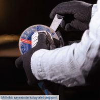 Der Akku-Winkelschleifer C-AG125-X von Scheppach ermöglicht einen einfachen Werkzeugwechsel dank des Spannfutters. Die Drehzahlregelung reicht von 2500 bis 10000 U/min.